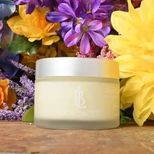 Logic Body Detox Moisturizer.